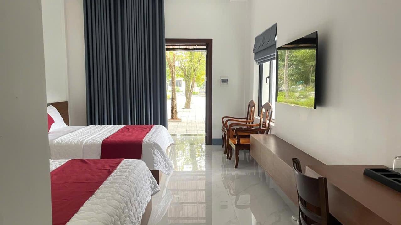 Bach Dai Dung Hotel Ha Tinh Bagian luar foto