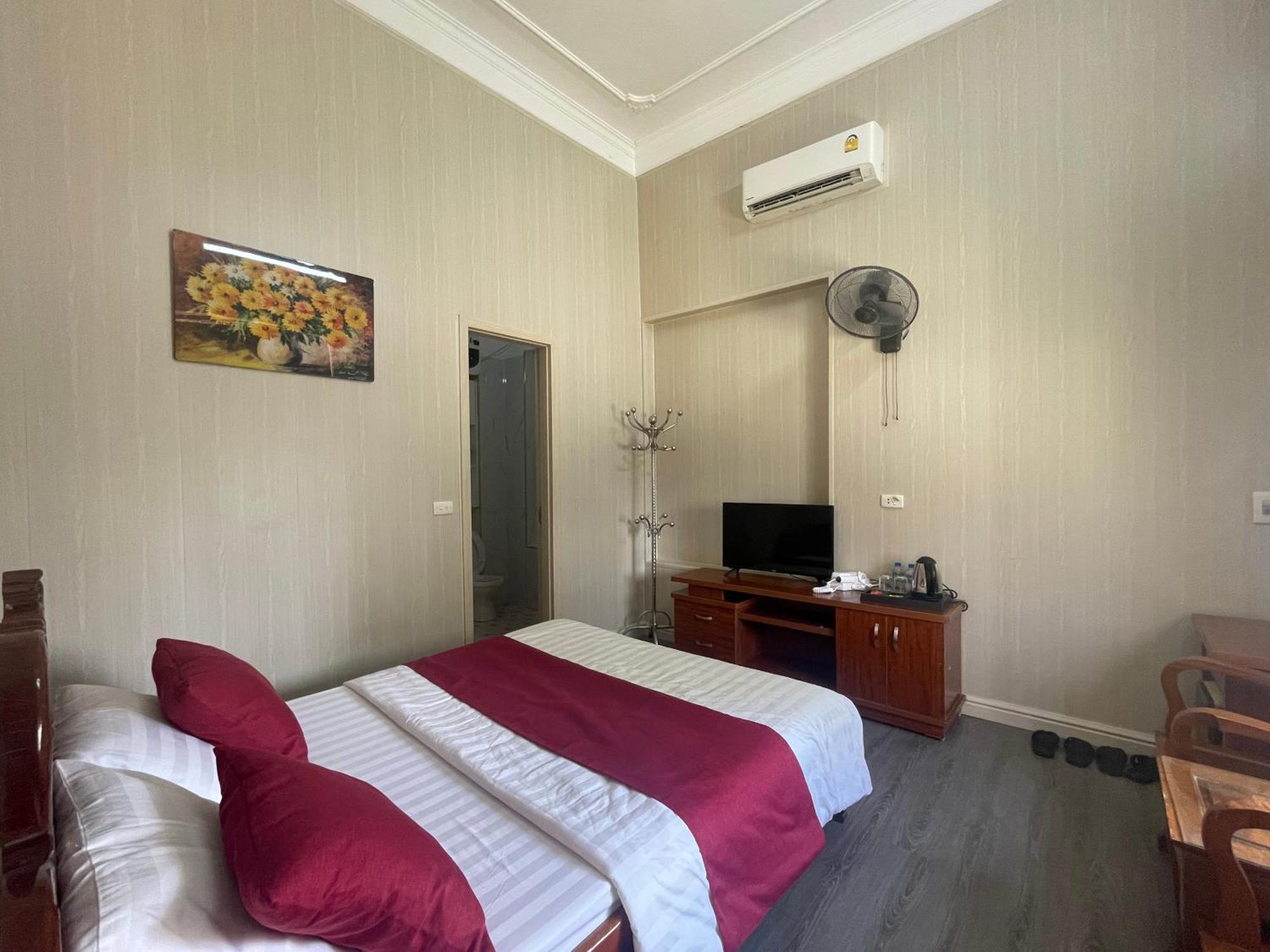 Bach Dai Dung Hotel Ha Tinh Bagian luar foto