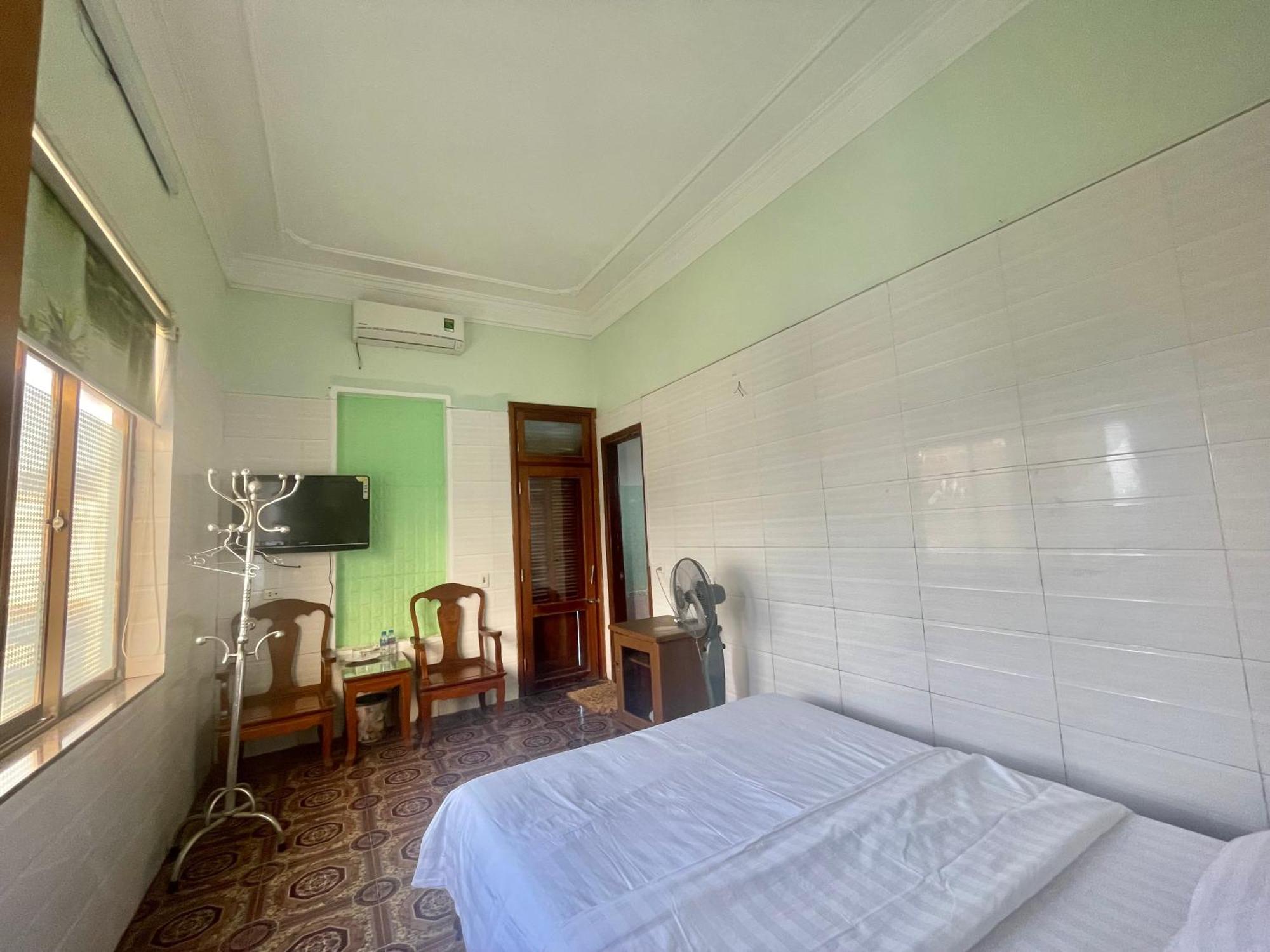 Bach Dai Dung Hotel Ha Tinh Bagian luar foto